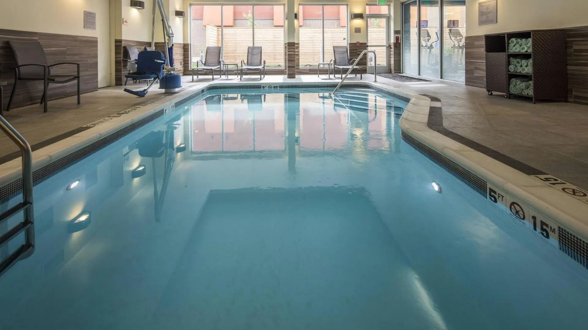 Fairfield Inn & Suites By Marriott Pittsburgh North/Mccandless Crossing McCandless Township