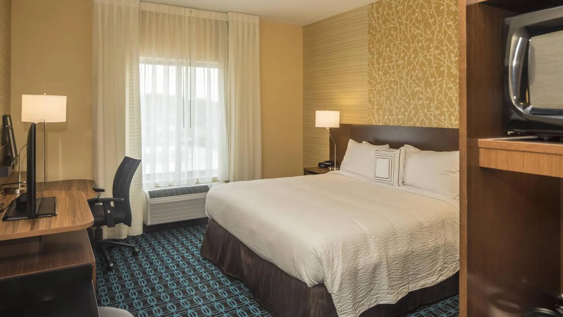 Fairfield Inn & Suites By Marriott Pittsburgh North/Mccandless Crossing McCandless Township Hotel